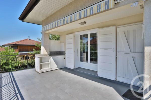 Maison à vendre  8 pièces - 192,24 m 2   FEIGERES  - 74