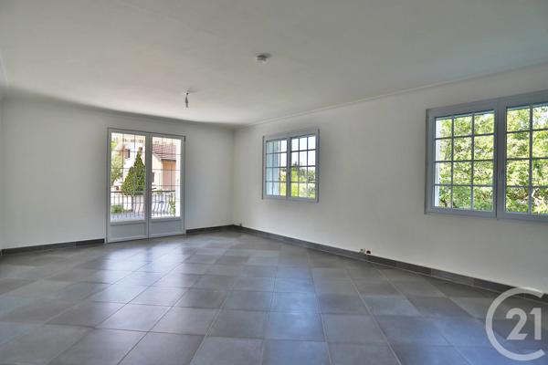 Maison à vendre  8 pièces - 192,24 m 2   FEIGERES  - 74