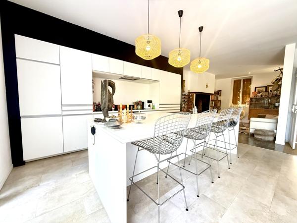 Perpignan (66000) Mas de 5pièces avec piscine et garage