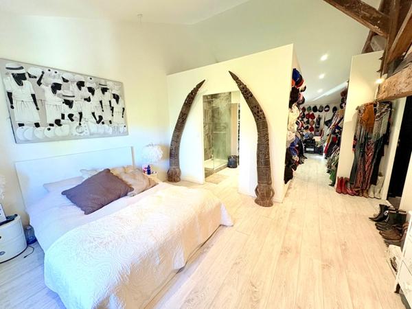 Perpignan (66000) Mas de 5pièces avec piscine et garage