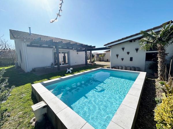 Maison Aussonne 5 pièce(s) avec piscine sur 700 m² de terrain, située hors couloir aérien