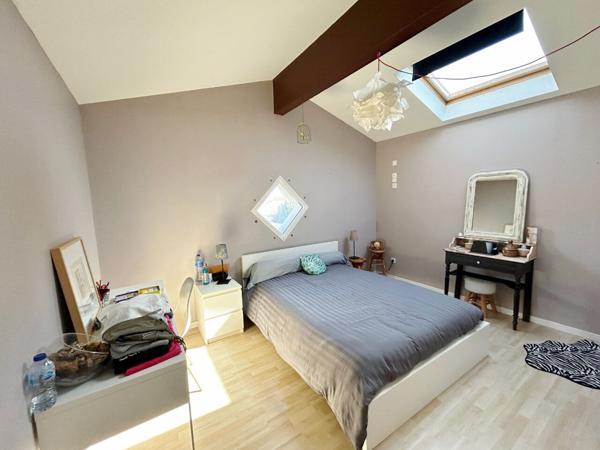 Maison Aussonne 5 pièce(s) avec piscine sur 700 m² de terrain, située hors couloir aérien