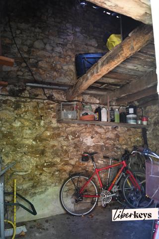 BIEN UNIQUE - 3 pièces 40m² - DPE D - jardin, parking, cave, local vélo