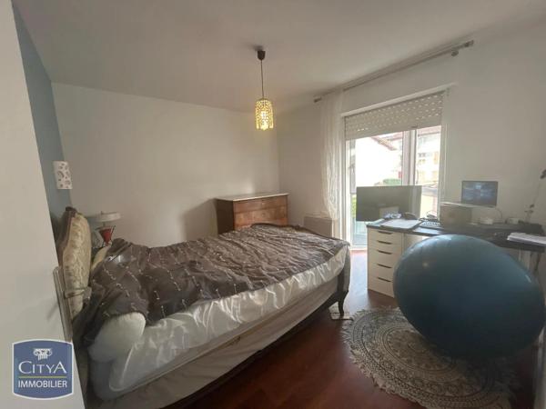 Appartement à louer 3 pièces 90.87m² Dax (40100)