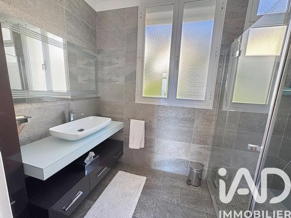 Maison à vendre 10 pièces 167 m² Beausoleil