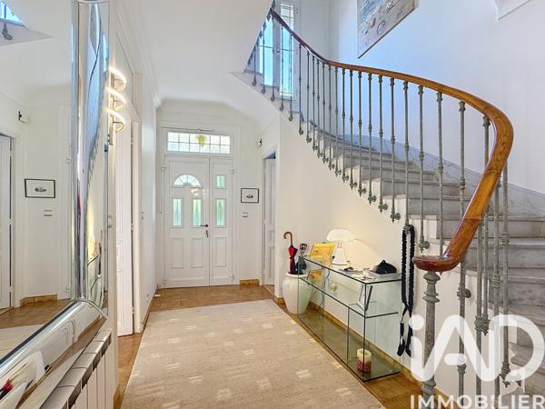 Maison à vendre 10 pièces 167 m² Beausoleil