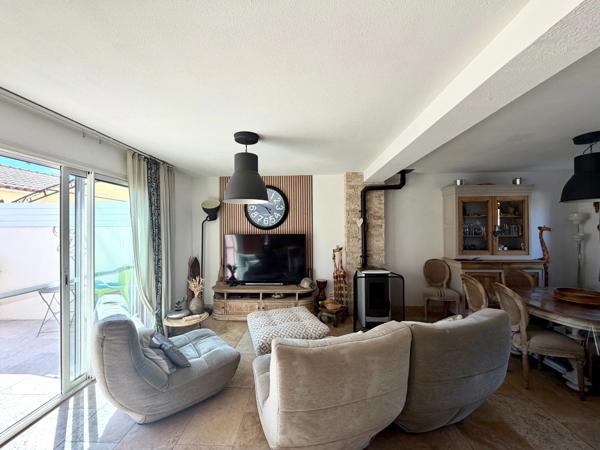 VILLA 4 PIÈCES AVEC GARAGE ET PISCINE