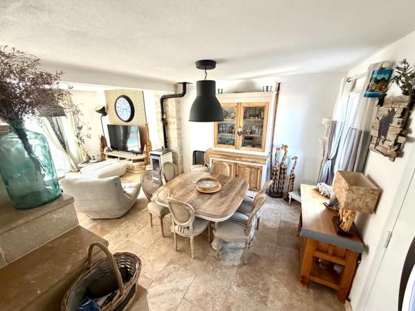 VILLA 4 PIÈCES AVEC GARAGE ET PISCINE