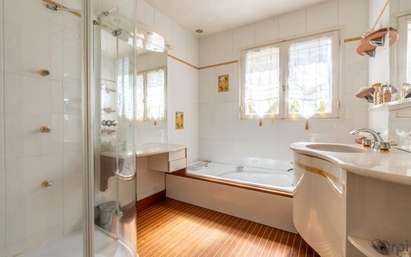 Maison à vendre    8 pièces • 245 m2 Pomponne