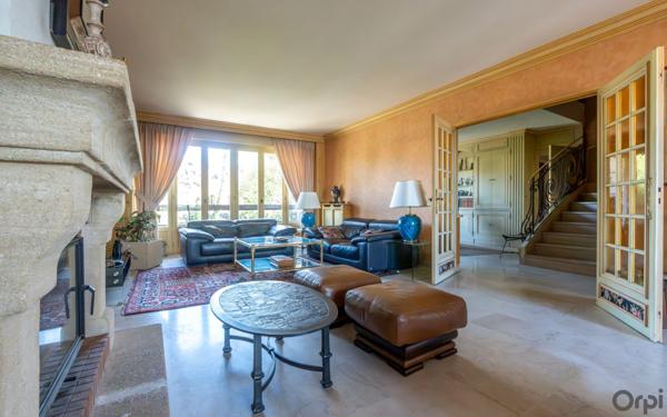 Maison à vendre    8 pièces • 245 m2 Pomponne