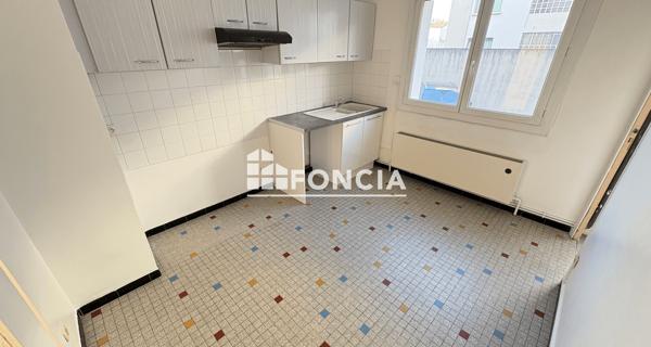 Location Appartement 3 pièces 71.7 m² - Portes-lès-valence 26800
