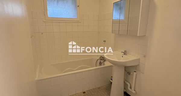 Location Appartement 3 pièces 71.7 m² - Portes-lès-valence 26800