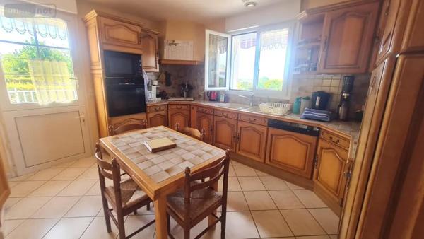 Achat - Maison Montoire-sur-le-Loir 41800 7 pièces 161 m 2 1800 m 2