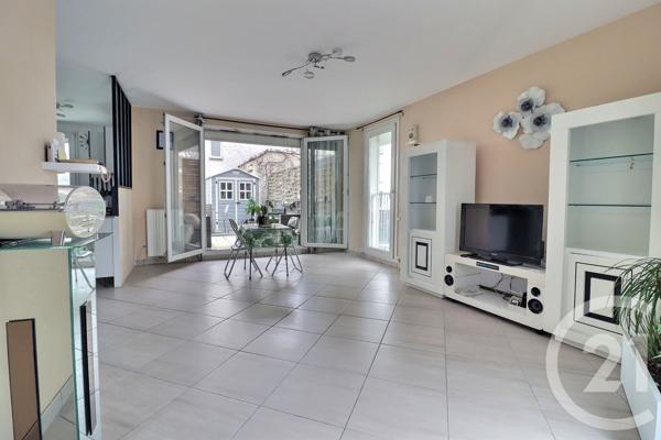 Appartement F3 à vendre  3 pièces - 74,60 m2 VITRY SUR SEINE - 94