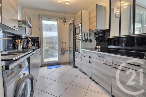 Appartement F3 à vendre  3 pièces - 74,60 m2 VITRY SUR SEINE - 94