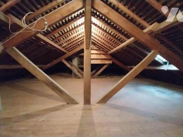 En centre bourg, Pavillon Type 4/5 d'environ 80 m2 Hab. sur sous-sol complet et terrain d'env. ...