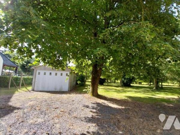 En centre bourg, Pavillon Type 4/5 d'environ 80 m2 Hab. sur sous-sol complet et terrain d'env. ...