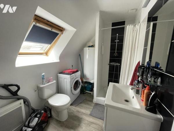 A VENDRE 56 VANNES OUEST T2 BIS + GARAGE DERNIER ETAGE - LOUE