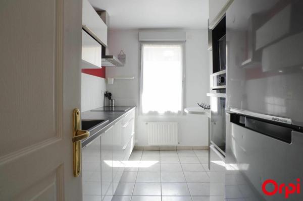 Appartement à louer    3 pièces • 62,72 m2 Villeurbanne