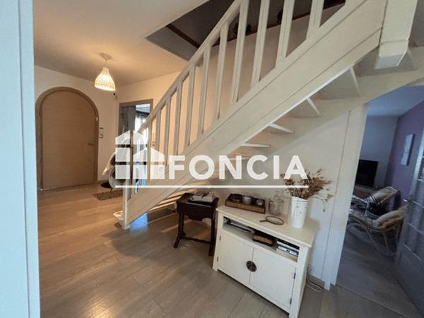 À vendre Maison 5 pièces 208 m² - Cognac 16100