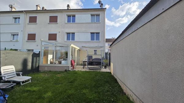 Maison 4 chambres, jardin et garage