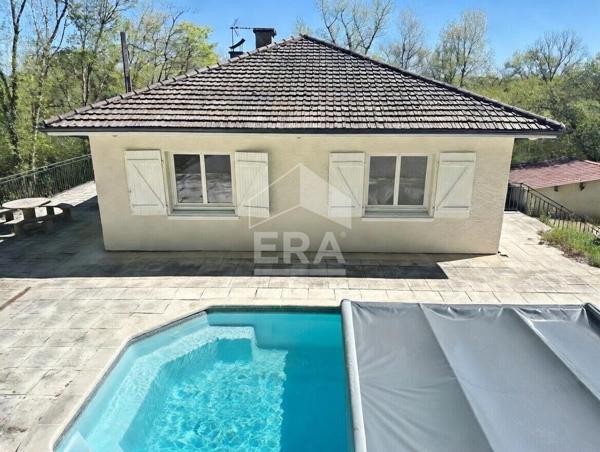 Maison 5 pièces de 140m² à vendre près d'ASSAT avec piscine et grand terrain