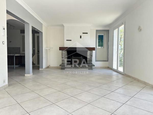 Maison 5 pièces de 140m² à vendre près d'ASSAT avec piscine et grand terrain