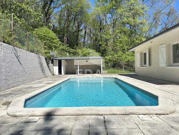 Maison 5 pièces de 140m² à vendre près d'ASSAT avec piscine et grand terrain