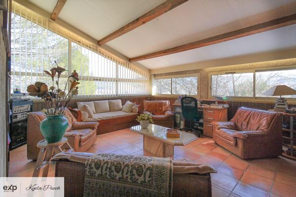 Rognes – Villa 240 m² – Terrain 5 000 m² – Piscine – Pool house