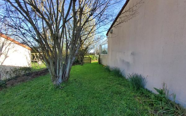 COSSE D'ANOU - PLAIN-PIED - 2 CHAMBRES