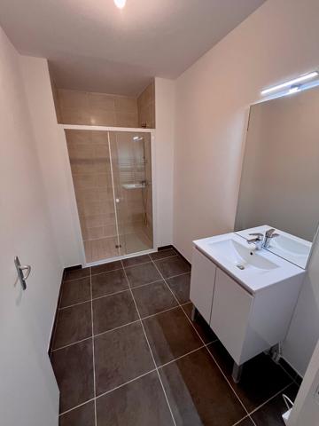 Brest Coataudon Appartement de type 3 avec terrasse et parking privé. , Brest
