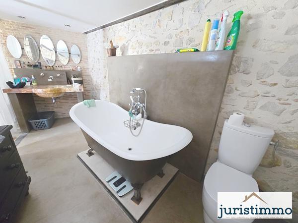 Roquemaure (30150) Maison de village de charme 196m2 - Roquemaure 30150