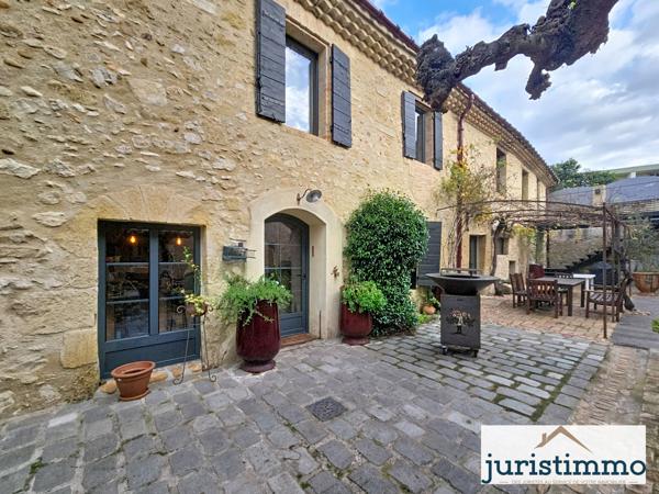 Roquemaure (30150) Maison de village de charme 196m2 - Roquemaure 30150