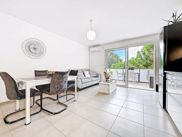 À vendre : Appartement 3 pièces avec vue imprenable à Plan de Cuques !