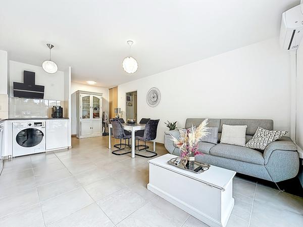 À vendre : Appartement 3 pièces avec vue imprenable à Plan de Cuques !