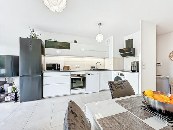 À vendre : Appartement 3 pièces avec vue imprenable à Plan de Cuques !