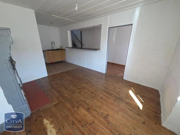 Maison à louer 5 pièces 100.5m² Ardes (63420)