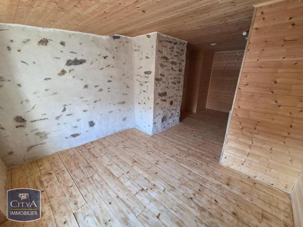 Maison à louer 5 pièces 100.5m² Ardes (63420)