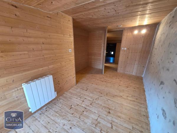 Maison à louer 5 pièces 100.5m² Ardes (63420)