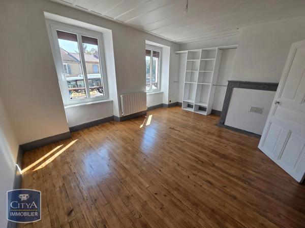 Maison à louer 5 pièces 100.5m² Ardes (63420)