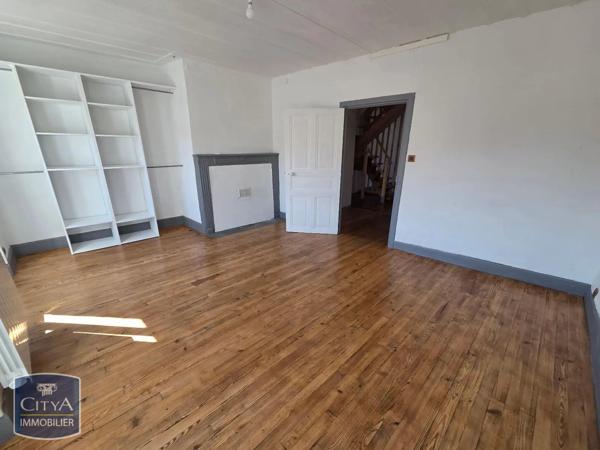 Maison à louer 5 pièces 100.5m² Ardes (63420)