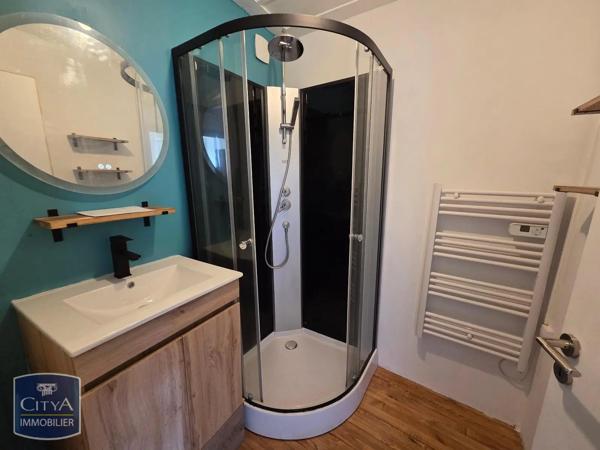 Maison à louer 5 pièces 100.5m² Ardes (63420)