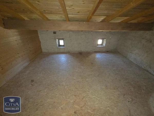 Maison à louer 5 pièces 100.5m² Ardes (63420)