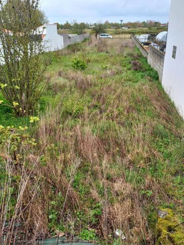 Terrain de 1011m² libre de constructeur