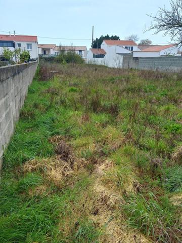 Terrain de 1011m² libre de constructeur