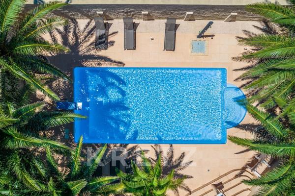 Villa de 253m2 entouré de nature avec 2 appartements indépendants, jardin arboré et piscine