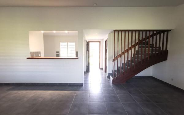 Maison à vendre    4 pièces •  Macouria