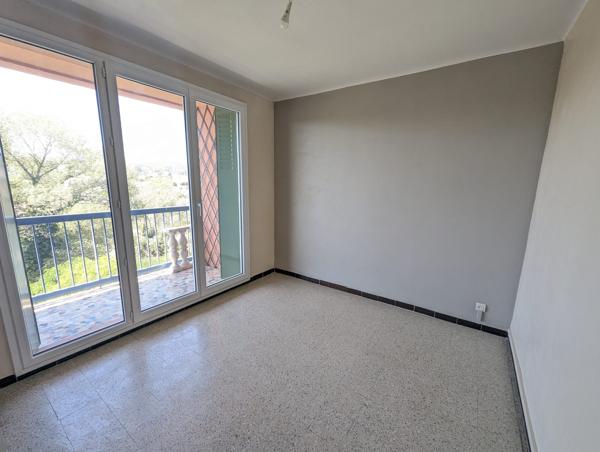Appartement T3 - Manosque - Réf. 523-L