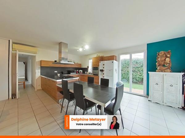 Maison de plain-pied, familiale 4 chambres avec piscine et prestations modernes, proche Fréjus et Saint-Raphaël