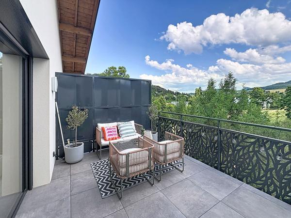 Magnifique appartement lumineux avec terrasse et garage sur Yssingeaux